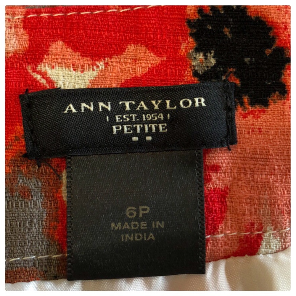💕Beautiful Ann Taylor Mini Skirt Floral Print💕 - Picture 6 of 8